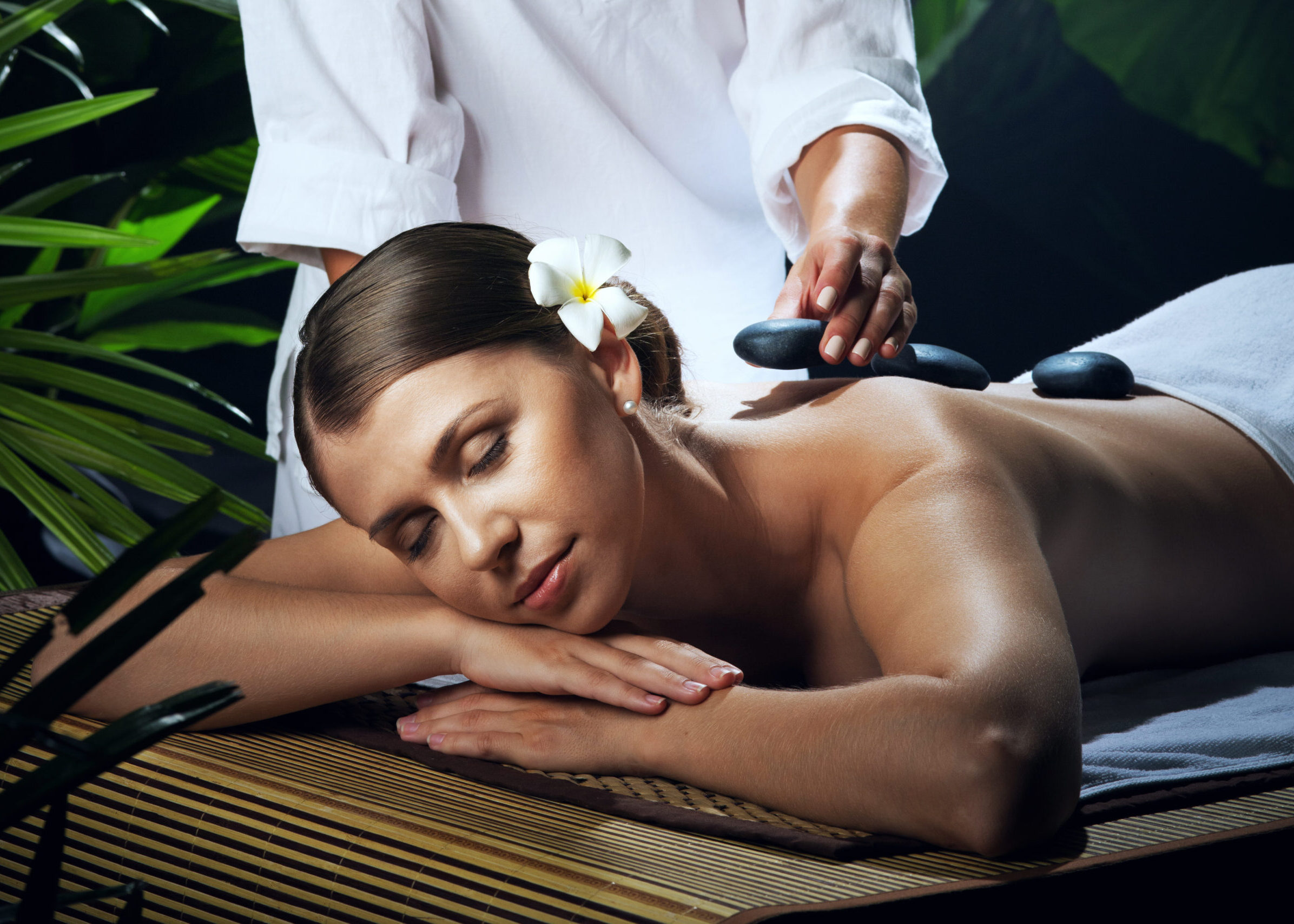 hot stone massage Warsaw