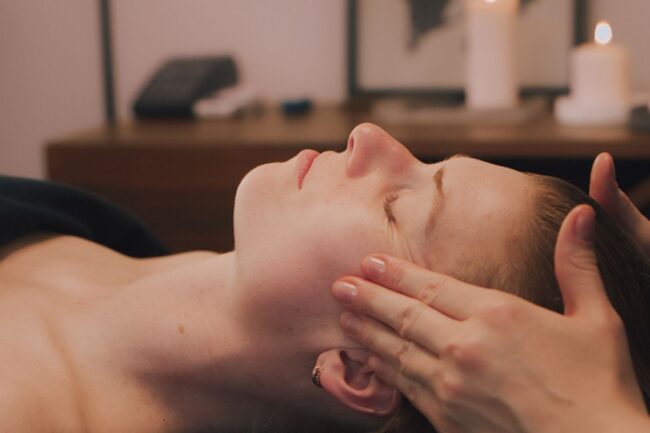 zalety masażu kobido